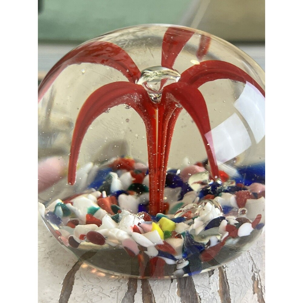 Vintage Art Glass Red Flower Yellow Blues Whites Round Orb Paperweight / Retro - Picture 2 of 11